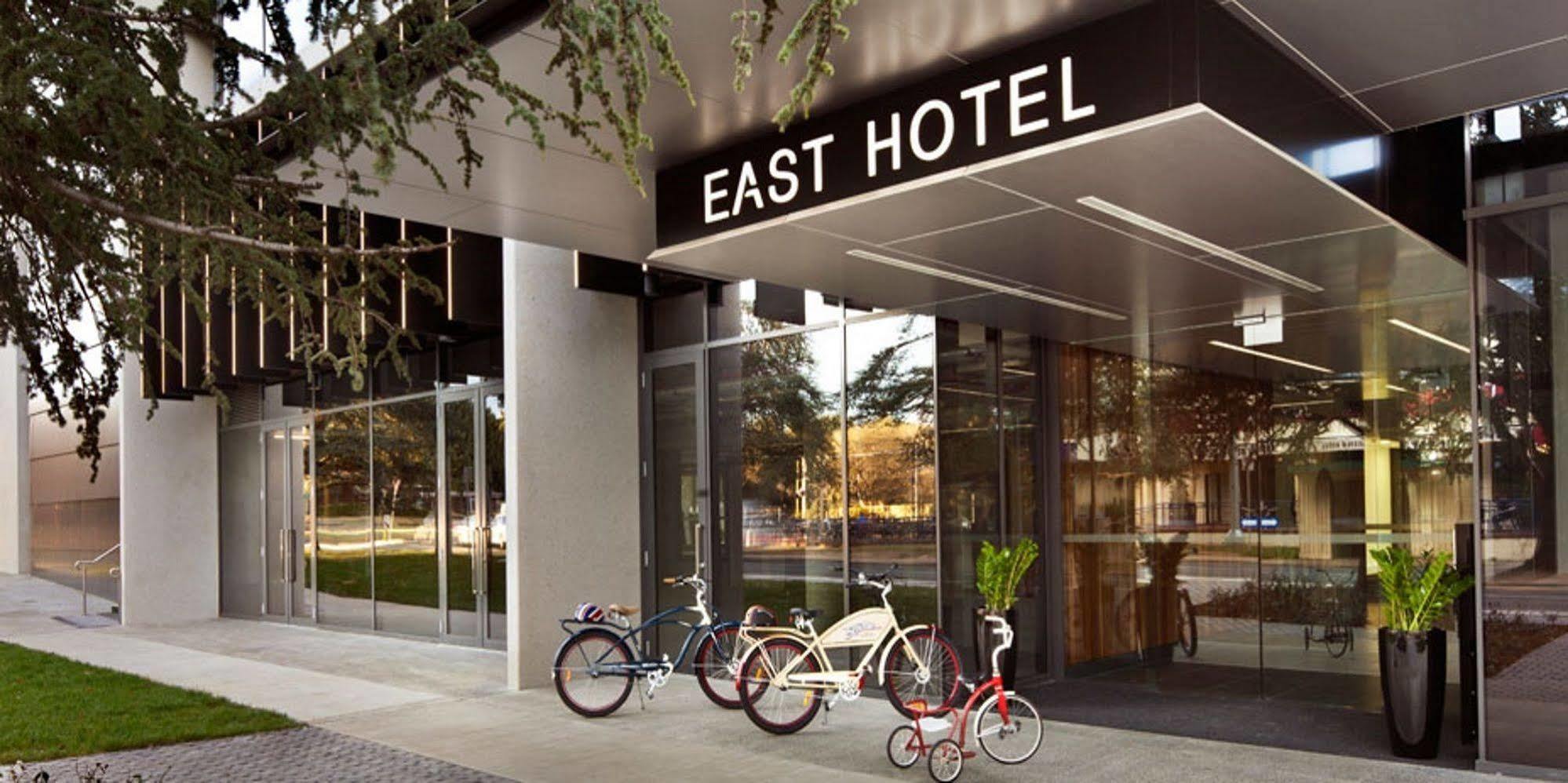 East Hotel And Apartments Canberra Esterno foto